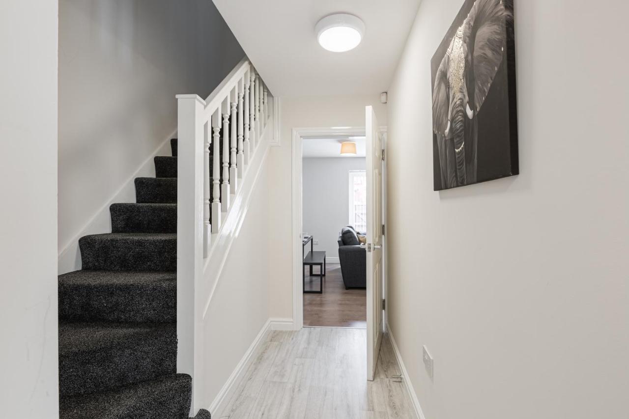 Oxheys House - 5 Bedrooms Contractors Parking بريستون المظهر الخارجي الصورة